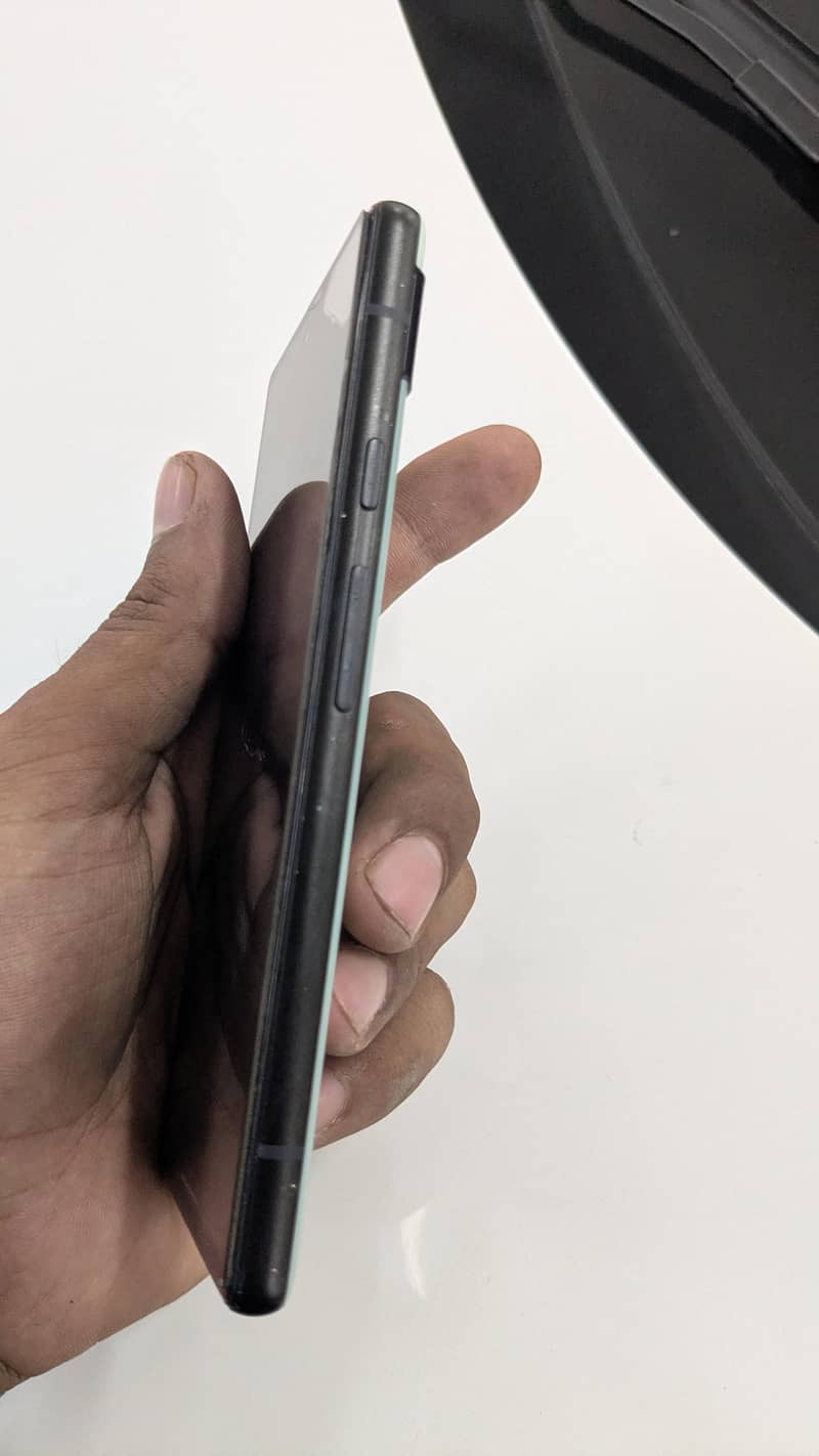Google Pixel 6a 3