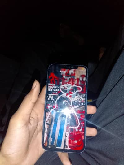 iPhone 12 83 battery Hattle