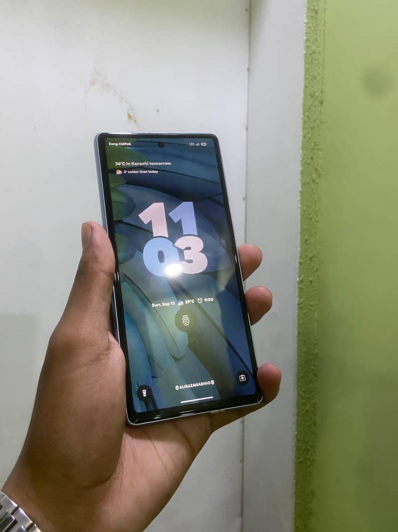 Google Pixel 7a 2