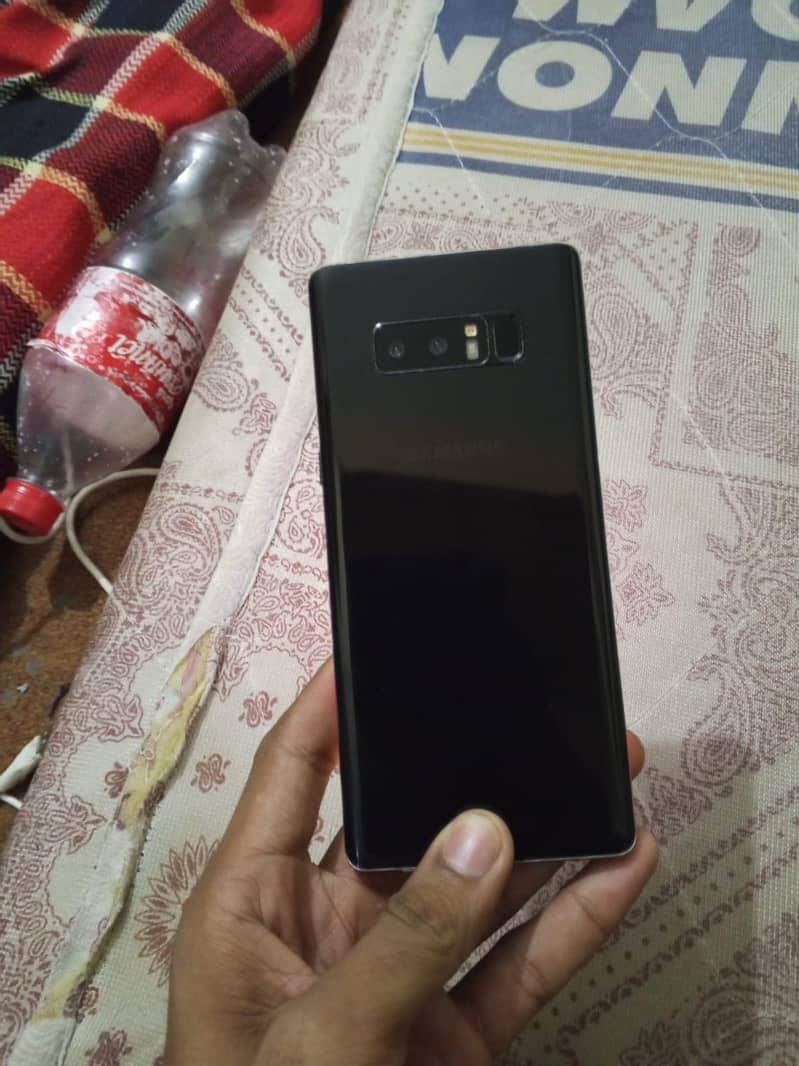 Samsung Mobile Note 8 1