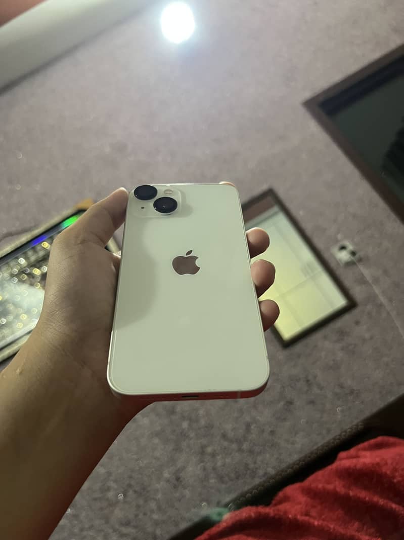 Apple iPhone 13 3