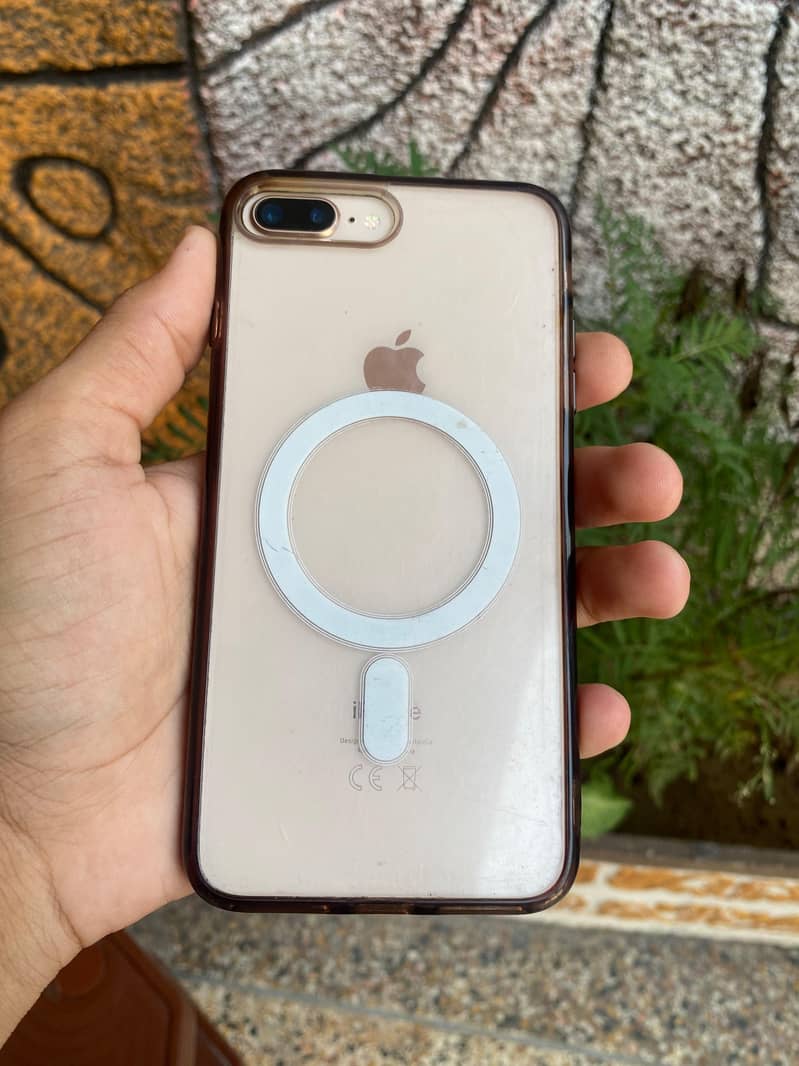 Apple iPhone 8 Plus 7
