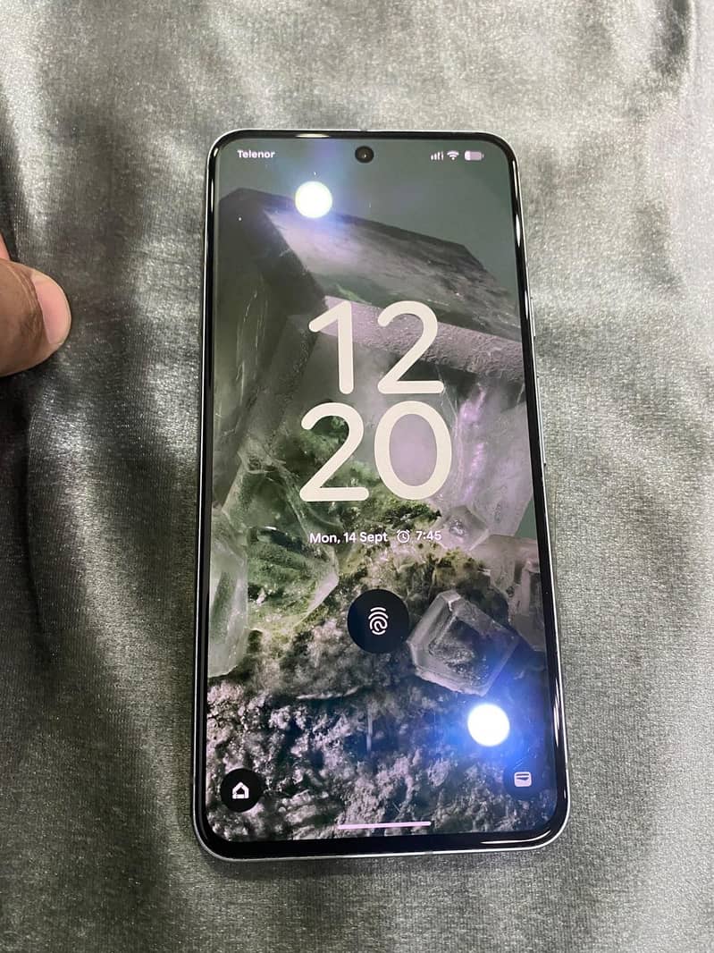 Google Pixel 8 6