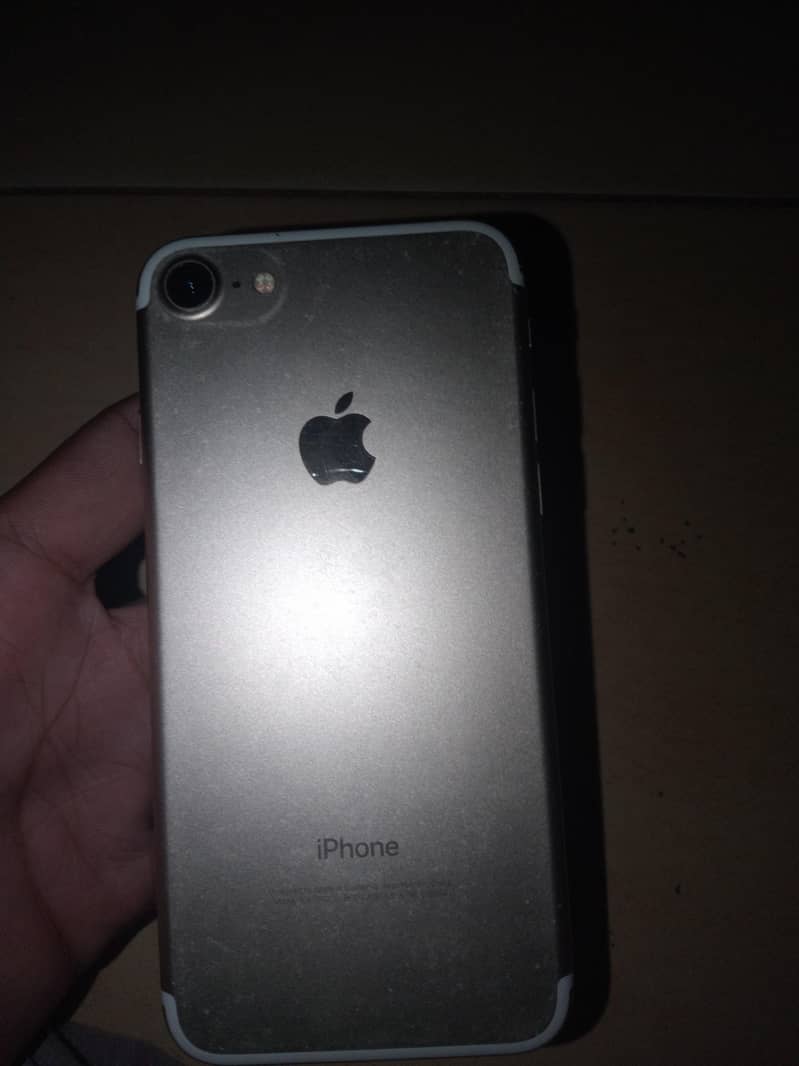 Apple iPhone 7 5