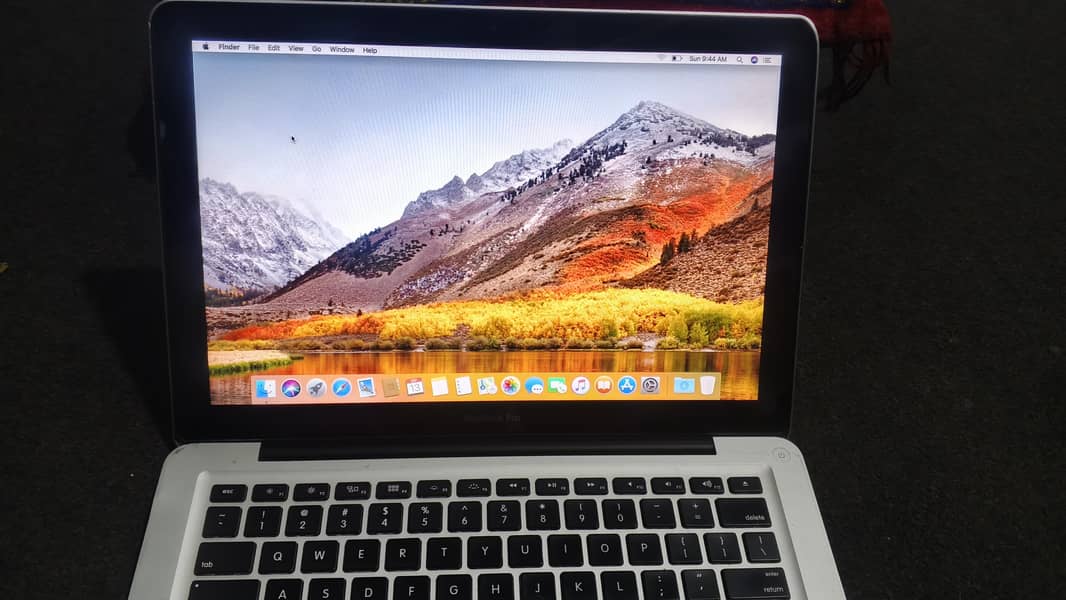 MacBook Pro 2011 model 0