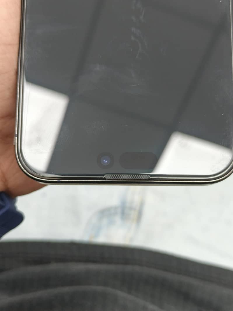 Apple iPhone 15 Pro Max 5
