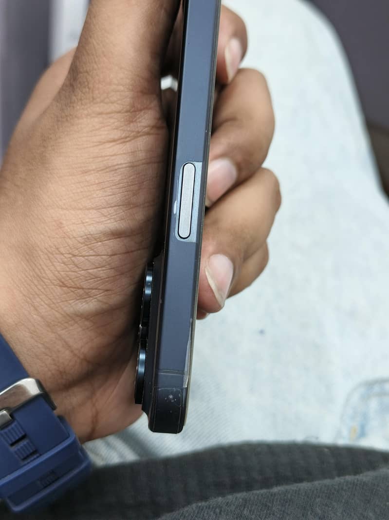 Apple iPhone 15 Pro Max 7