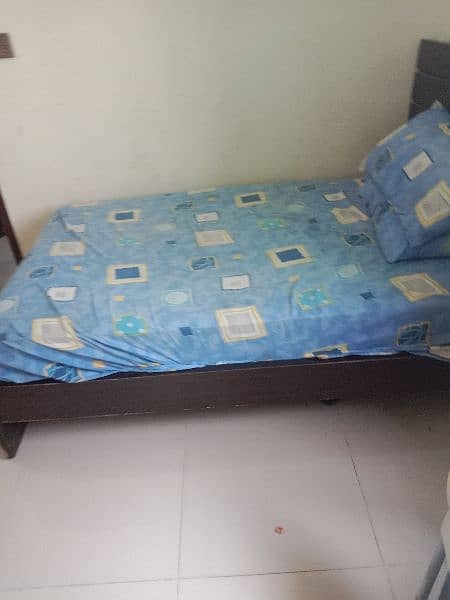 single bed for sell 0
