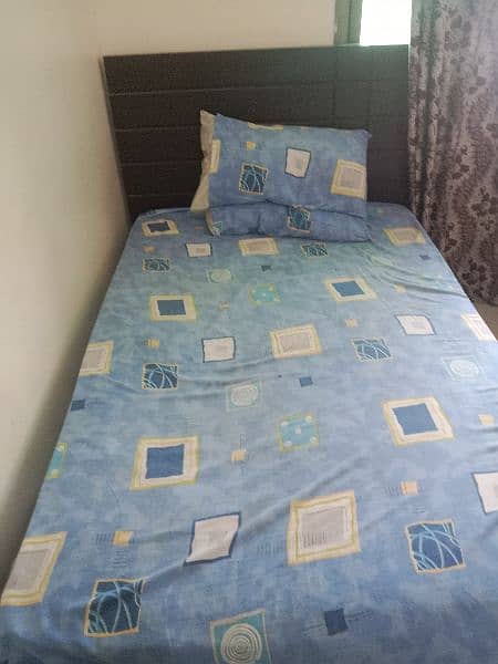 single bed for sell 1