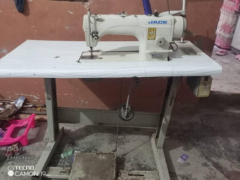 sewing machine 4