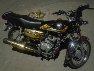 honda 125 self start golden edition model 2026  new condition home use