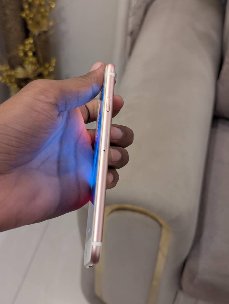 Apple iPhone 7 5