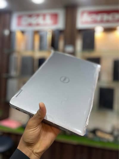 Dell Latitude 5340 2-in-1 Core i5 13 Gen PKR90,000
