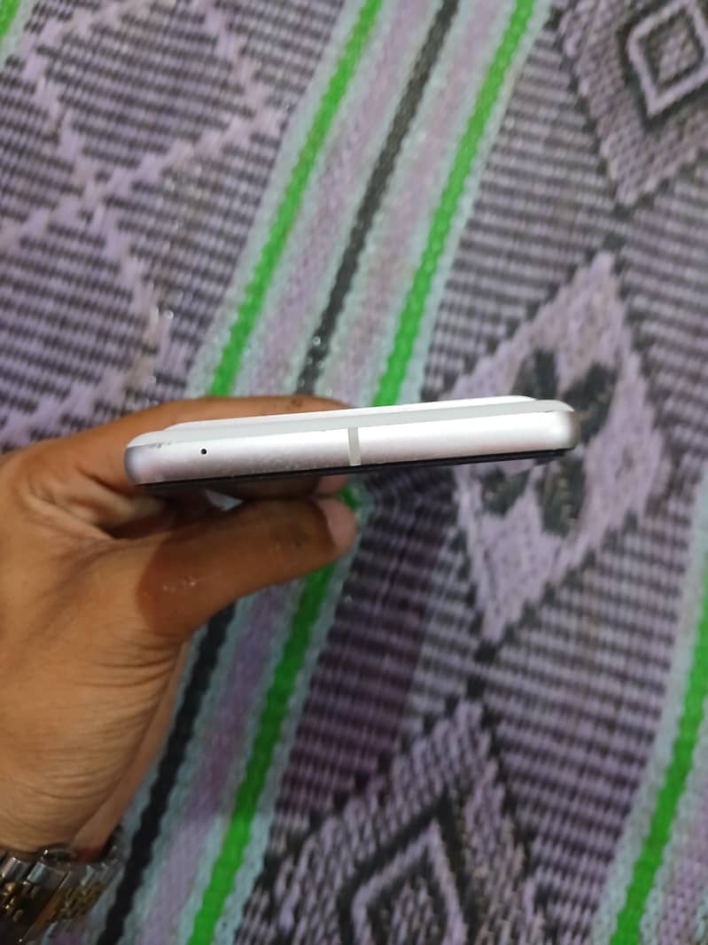 Google Pixel 7 5