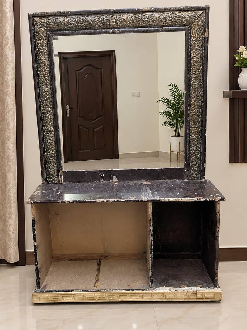 dressing table with out mirror 1