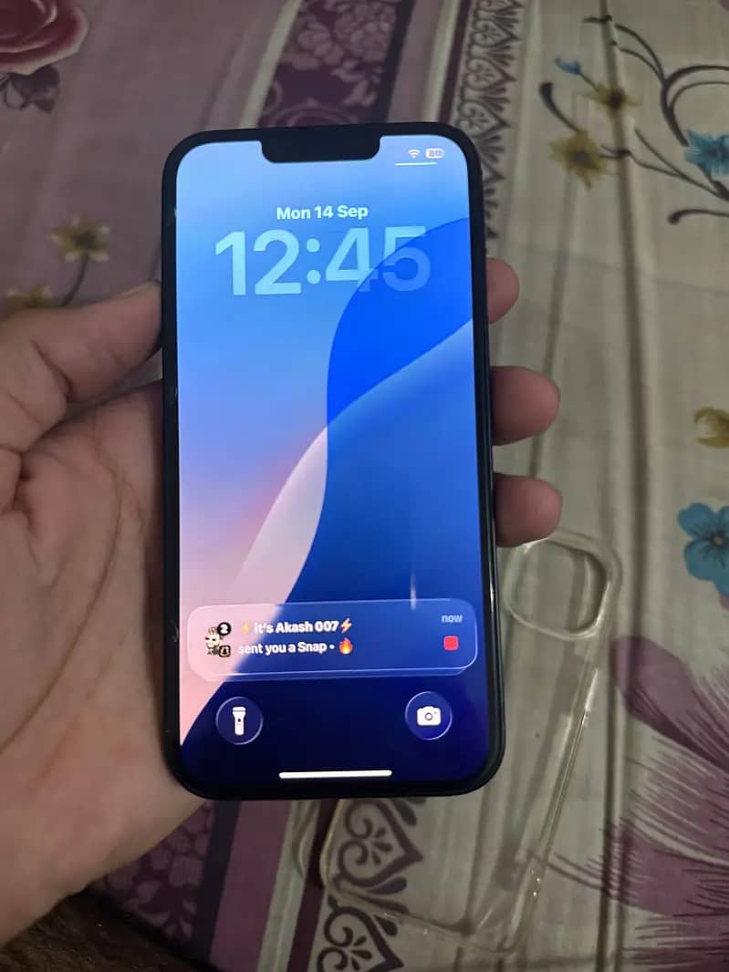Apple iPhone 13 2