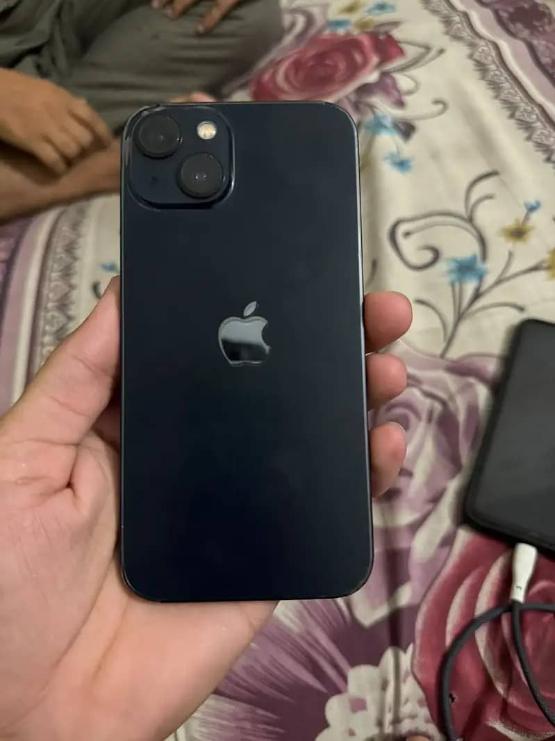Apple iPhone 13 3