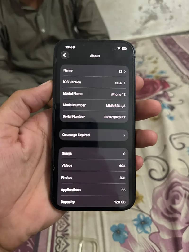 Apple iPhone 13 4