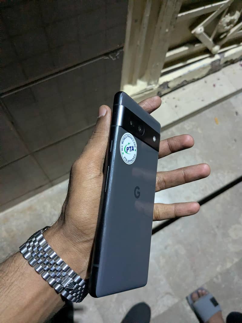 Google Pixel 7a 2