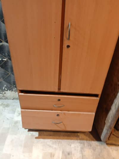BROWN WOODEN CUPBOARD USED CONDITION