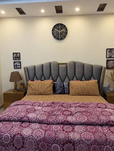 Complete Bed Set, Dressing Set with New Mattress