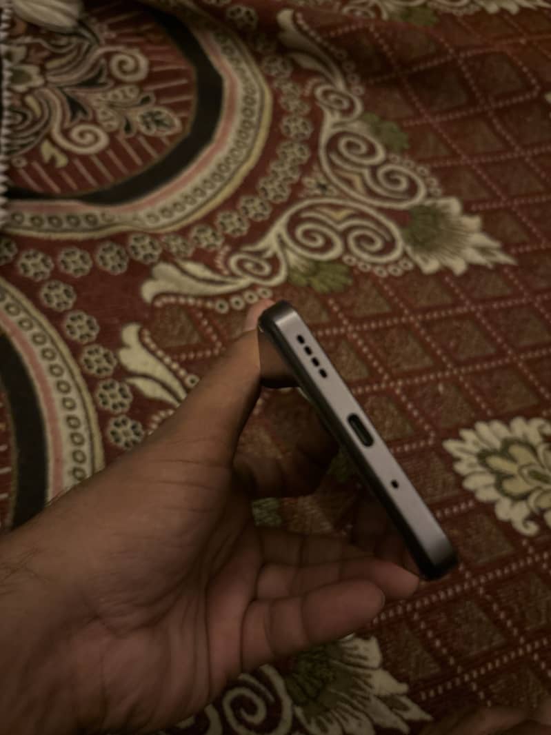 Realme C75 3