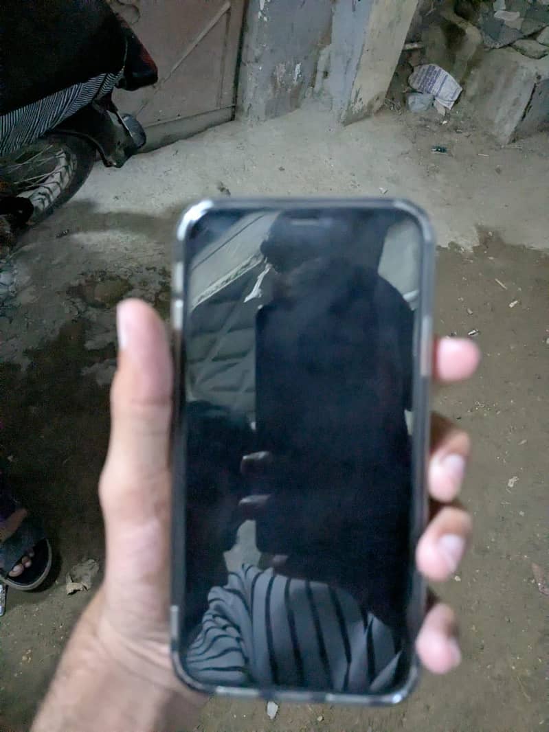 Apple iPhone 11 1