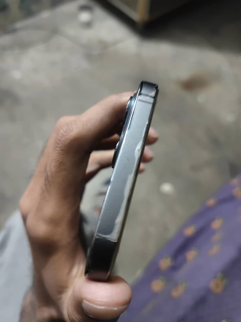 Apple iPhone 12 Pro Max 3