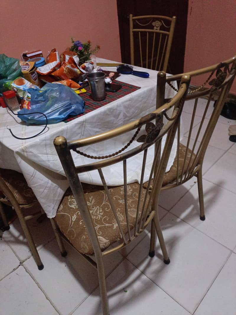 iron dining table 1