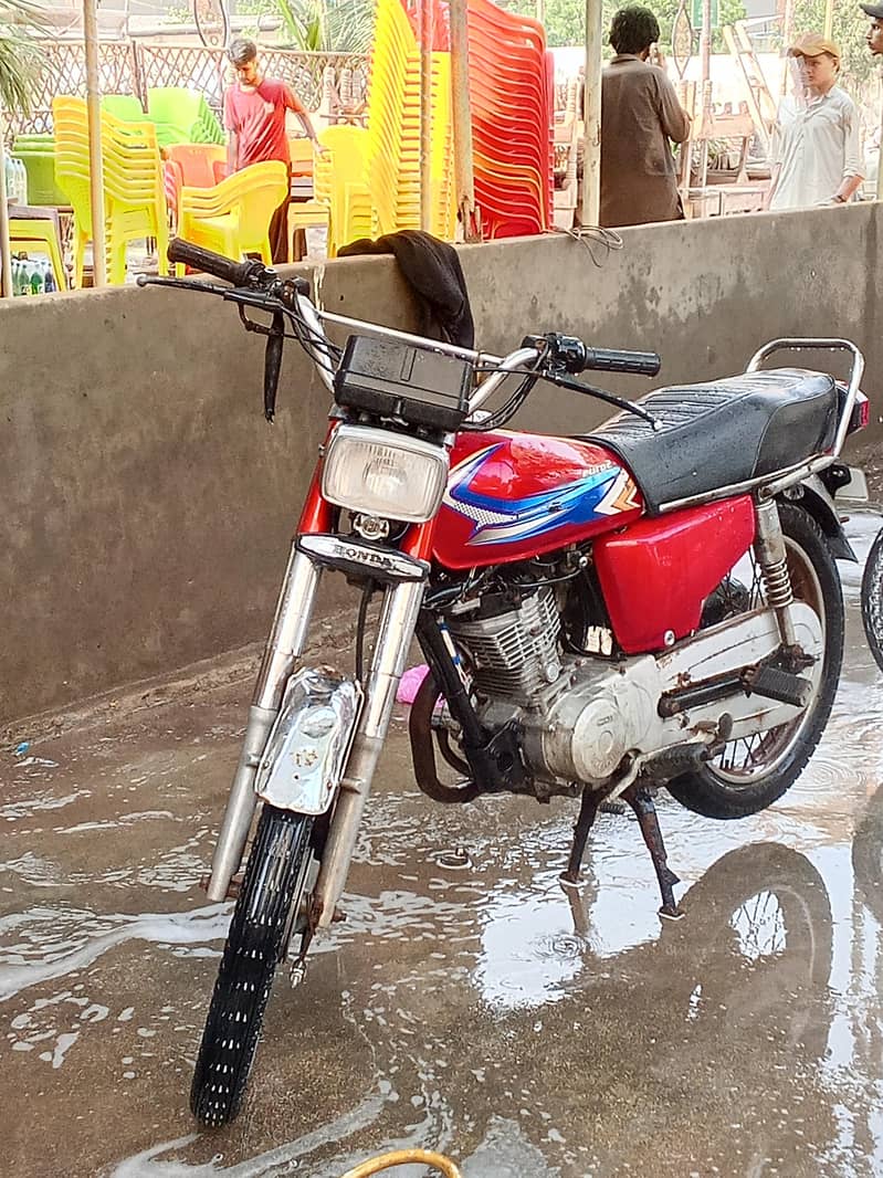 Unique 125 0