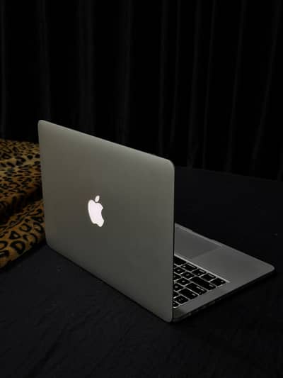 Macbook pro 2015(early) 13.3inch