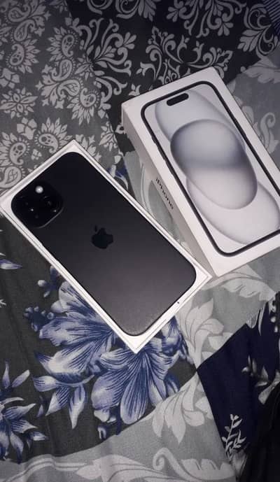 Apple iPhone 15
