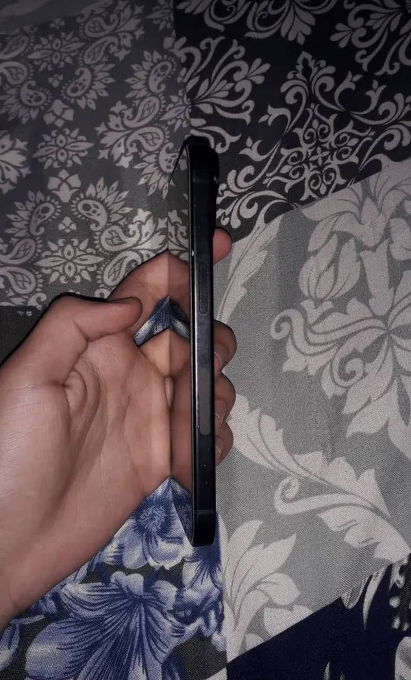 Apple iPhone 15 1