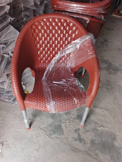 plastic chairs table wholesalers