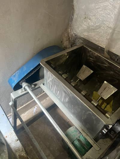 pizza topping and cheese factory equipment  new