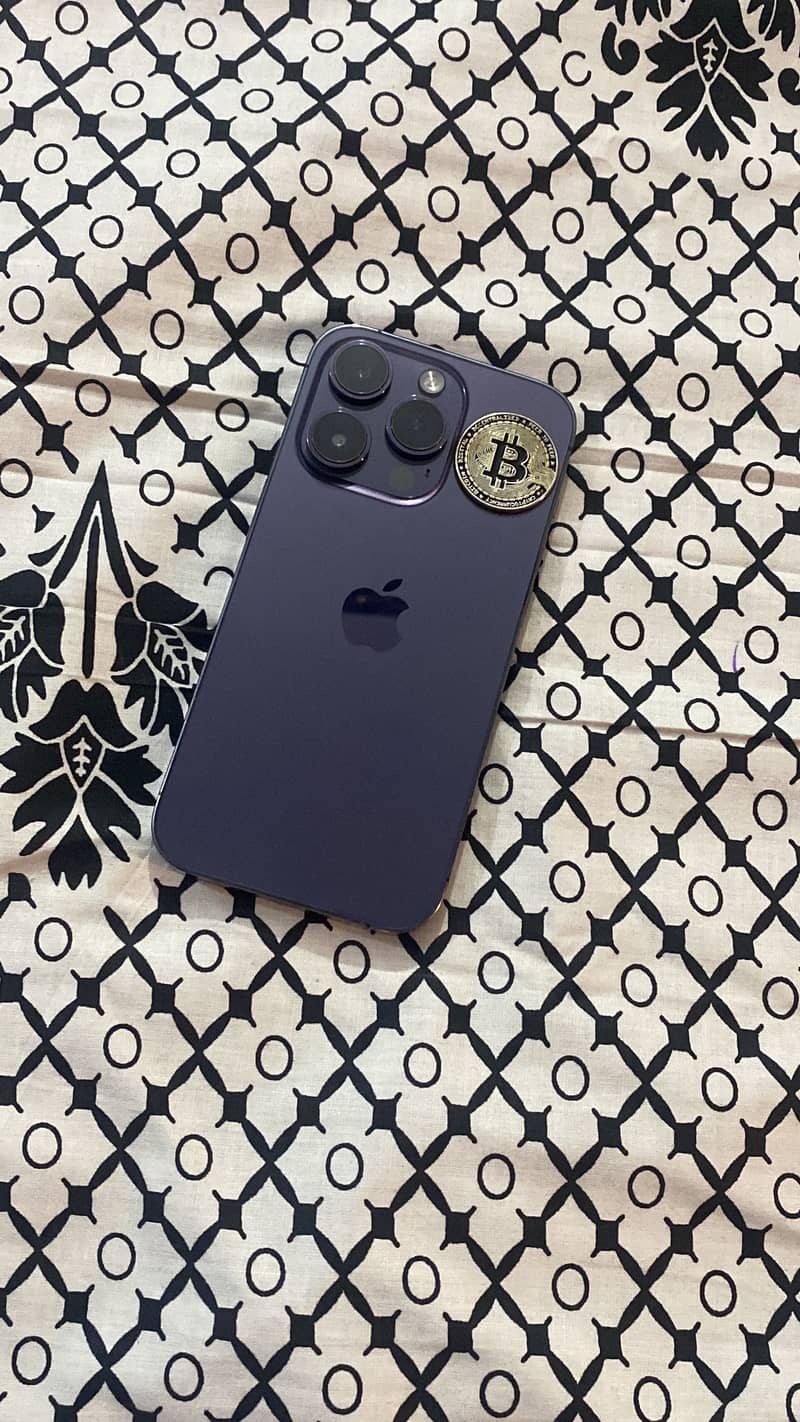 Apple iPhone 14 Pro 0