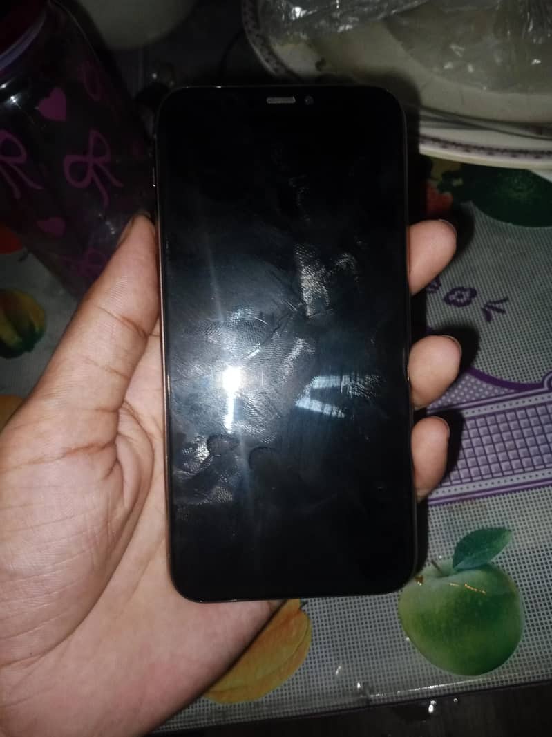 Apple iPhone 11 Pro 3