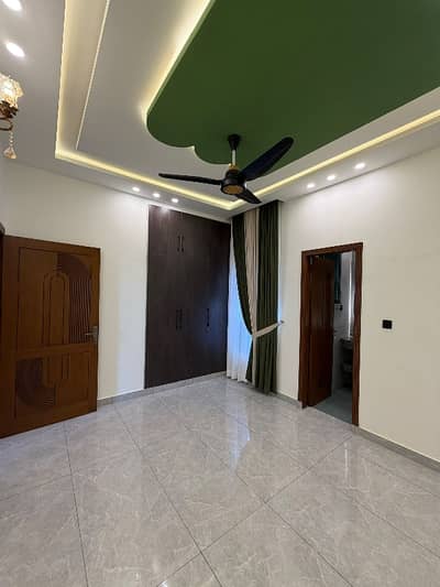 1 Kanal upper portion available for rent phase 2
