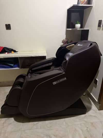 JC Buckman RejuvenateUs 3d intelligent zero gravity Massage chair