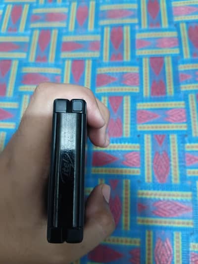 Itel Flip 1