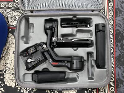 DJI RS4 WITH bag Brand new