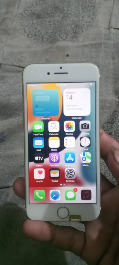 Apple iPhone 7