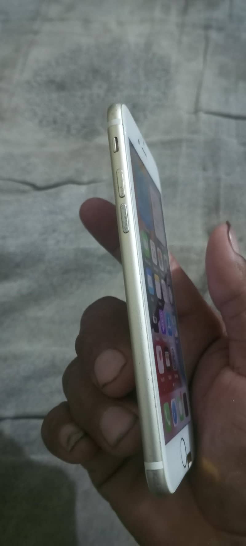 Apple iPhone 7 4