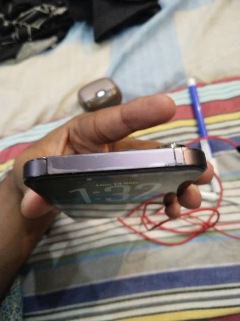 Apple iPhone 14 Pro Max 3