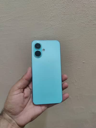 Tecno Spark Go 2 pta official 4+4/64 only mobile 10/10 cnic k sath