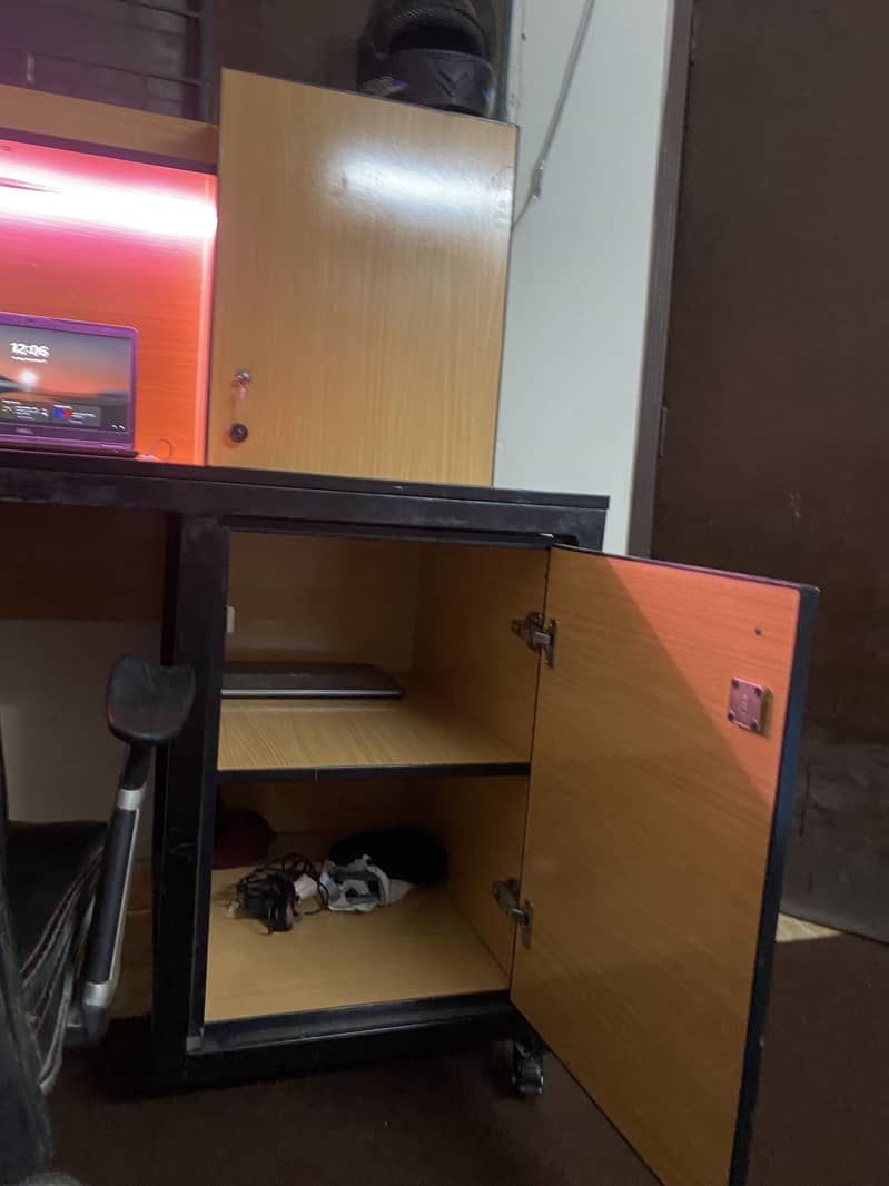 Study & Work Table with Chair 2