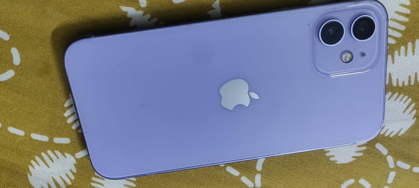 Apple iPhone 12 2