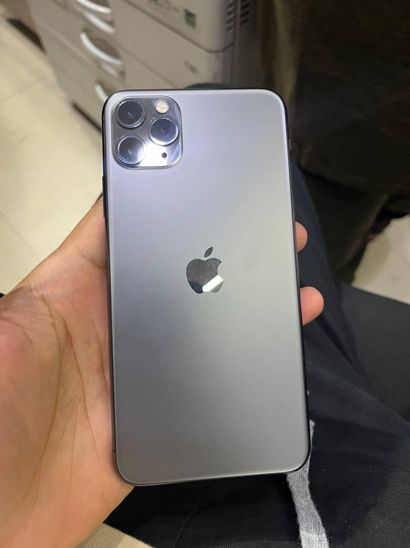 iphone 11 pro max 3