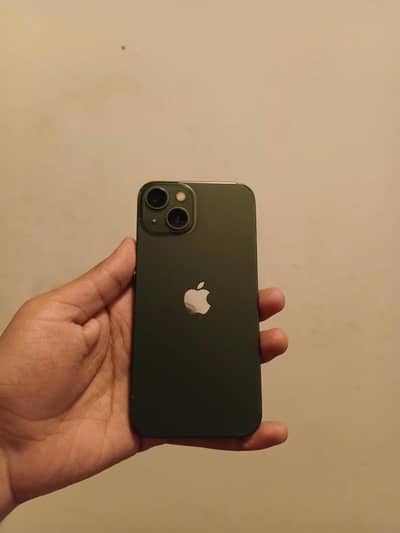 Apple iPhone 13