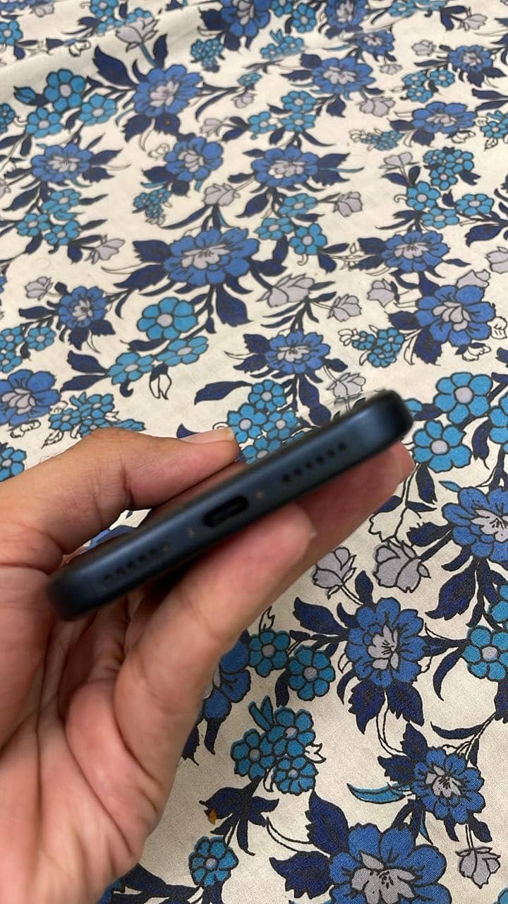 Apple iPhone 17 Pro Max 5